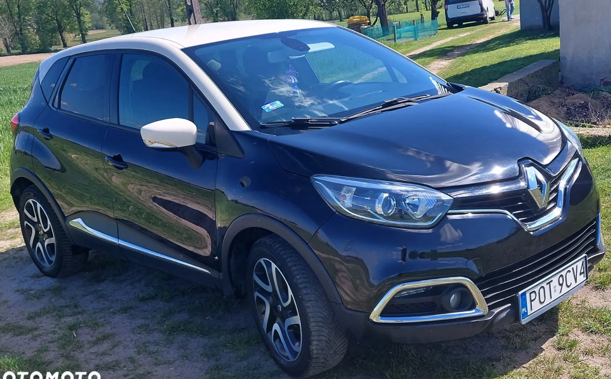 Renault Captur cena 37000 przebieg: 108130, rok produkcji 2015 z Oleszyce małe 106